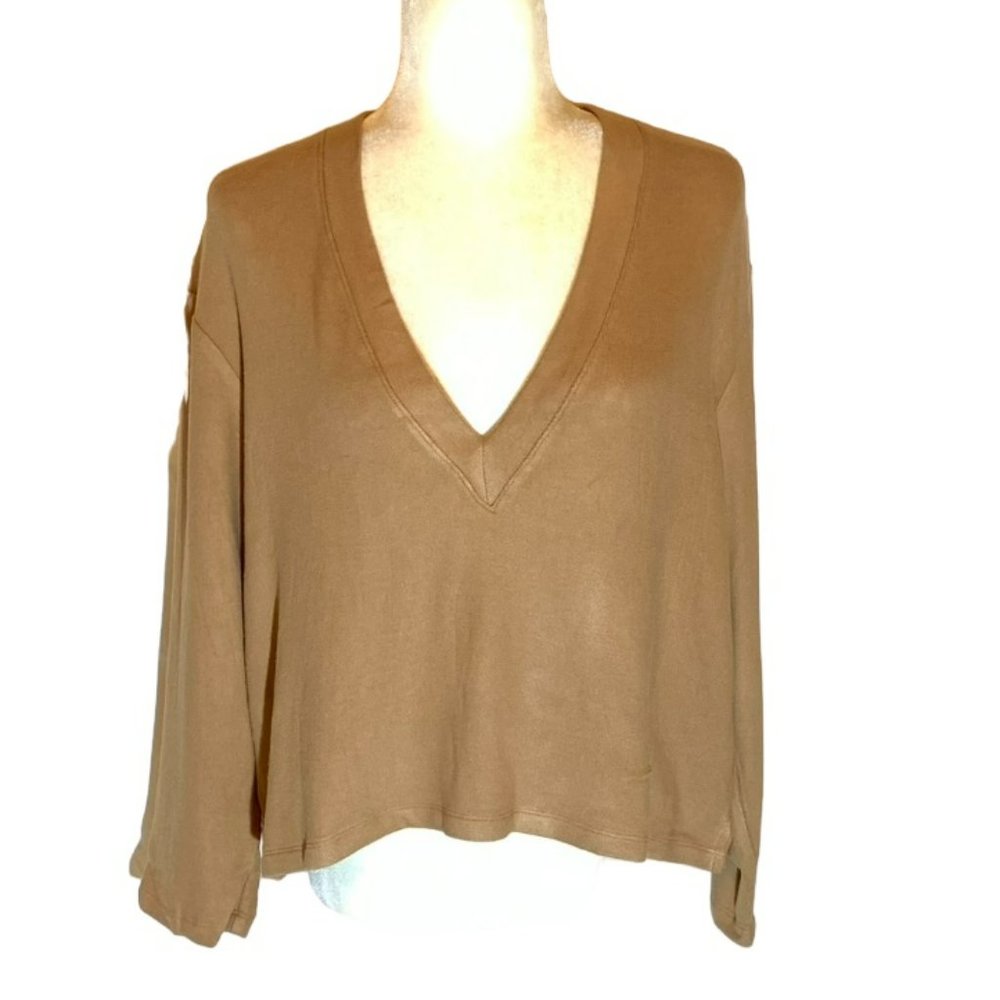 Leset V Neck Sweater. New With Tickets. Size Large.